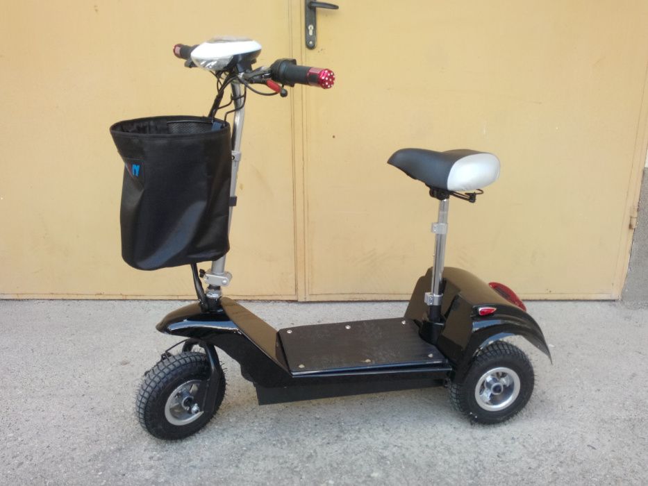 Електрически мини скутер триколка , тротинетка