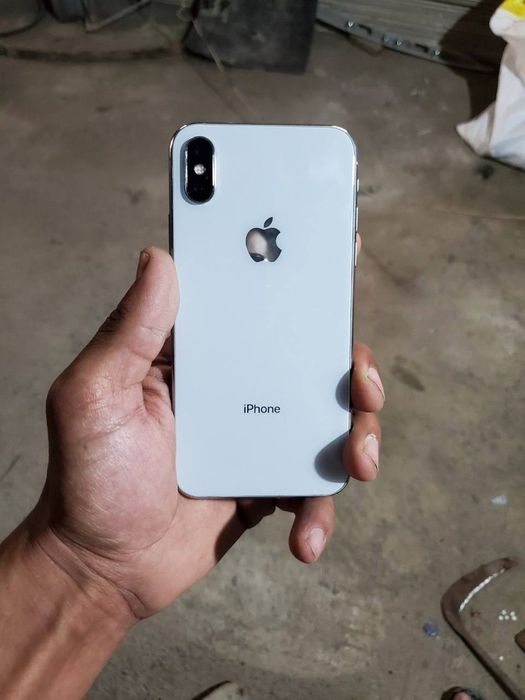 iPhone X sotiladi