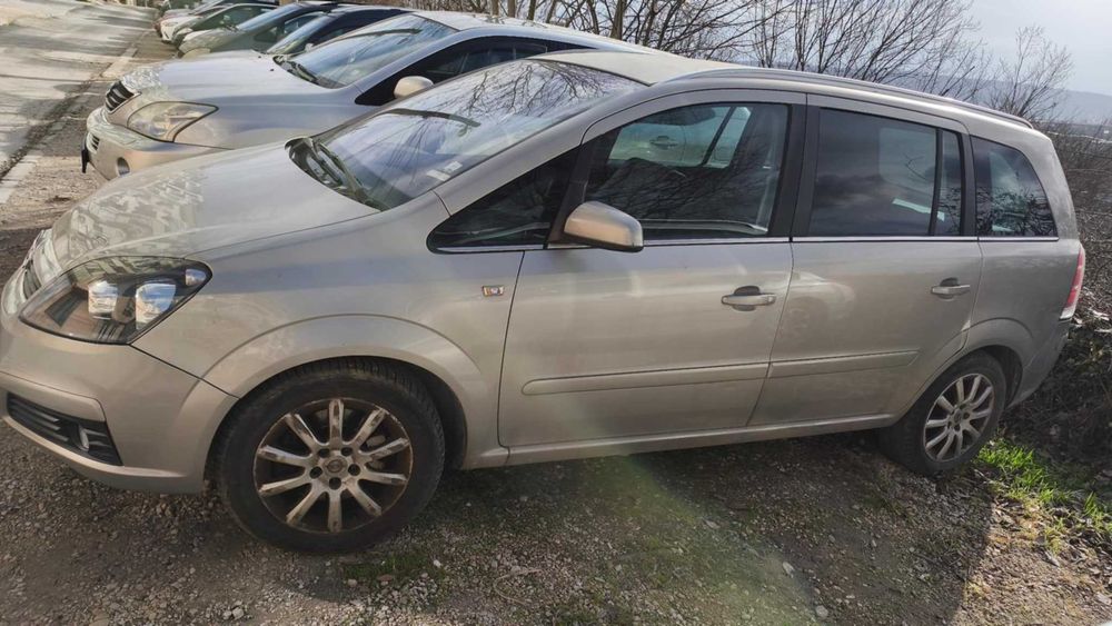Opel Zafira 1.9D 150 hp 2007г.