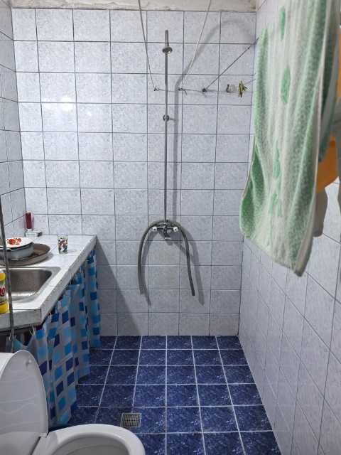 Двустаен до метро в Лагера с2 тераса отличен етаж,потенциал за 3-стаен