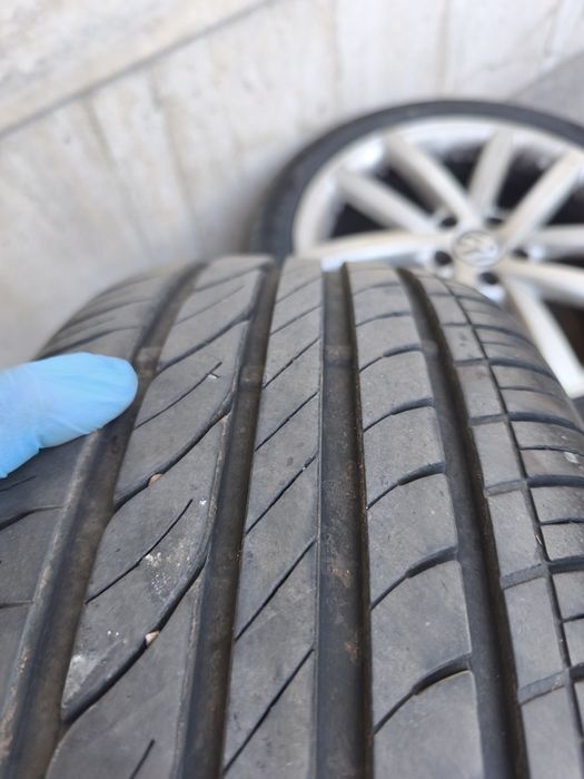 Оригинални VW Vancouver 18" джанти с летни гуми 225/45