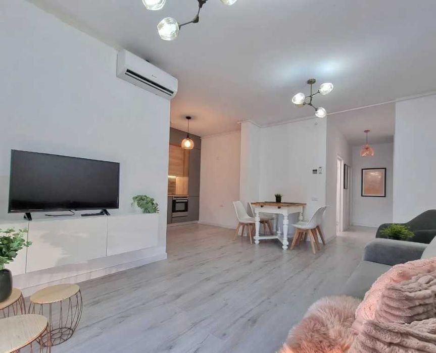 Дава се под наем Тристаен апартамент в Пловдив, Кършияка - 88 кв.м за 295.8 € - Снимка #1