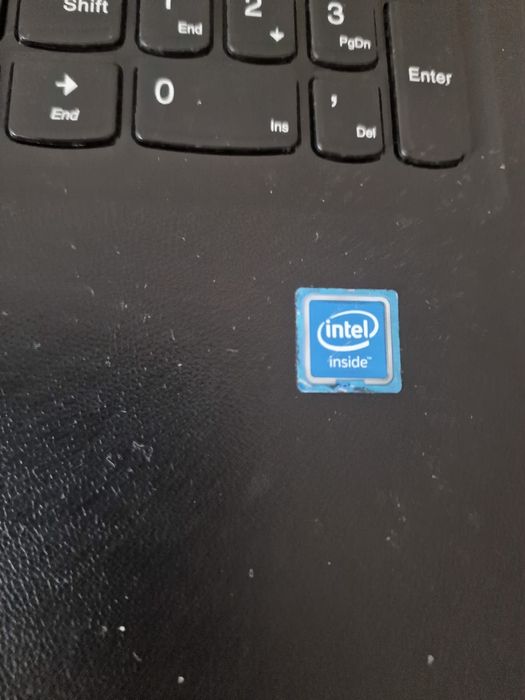 Продам офисный ноутбук lenovo сумка мышка