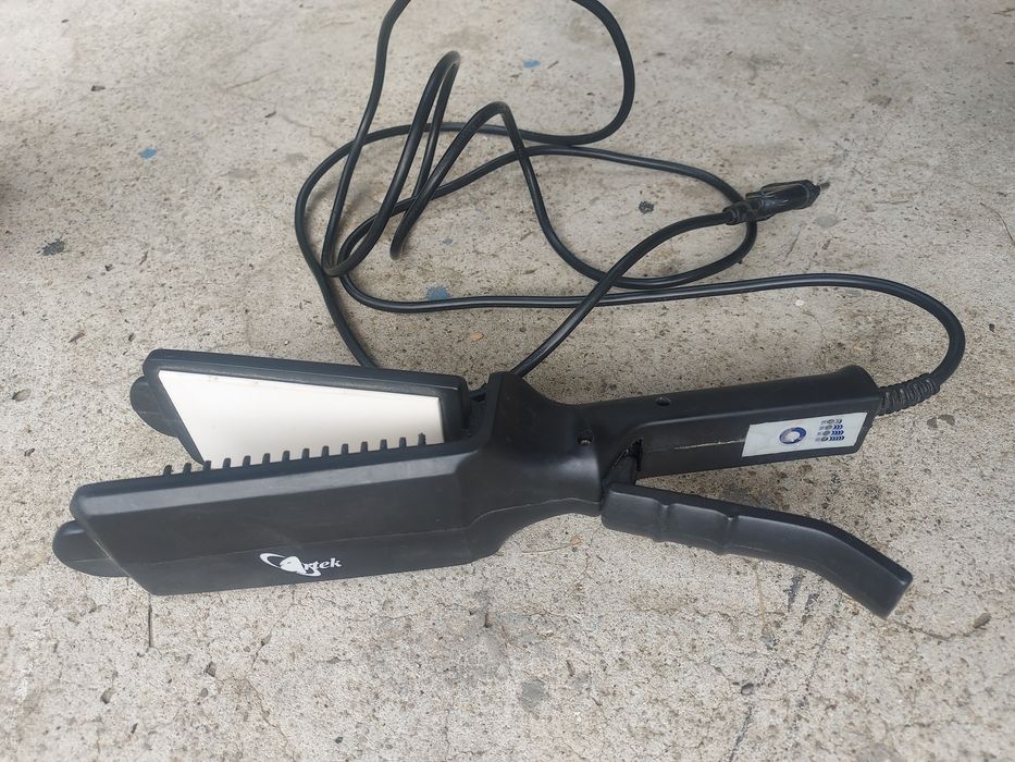 Placă îndreptat părul Artek- NOUĂ