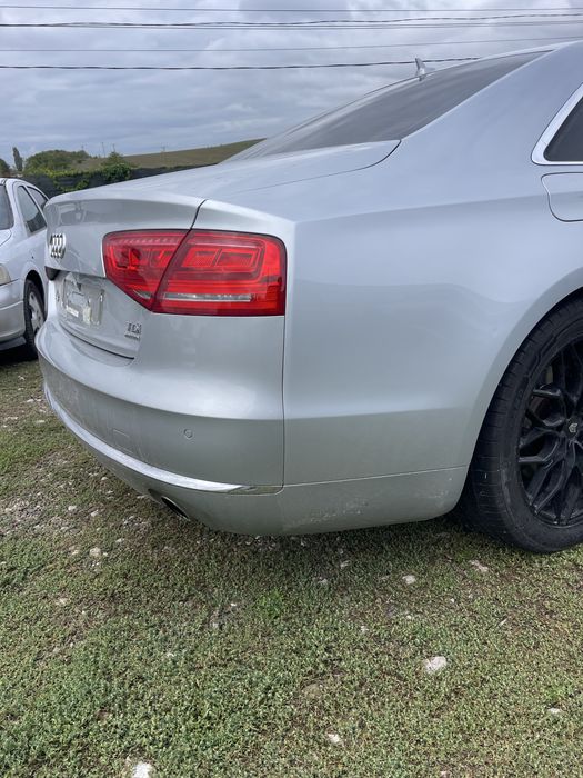 Bară spate Audi A8 4H D4 cod LX7W Completa an 2010-2015