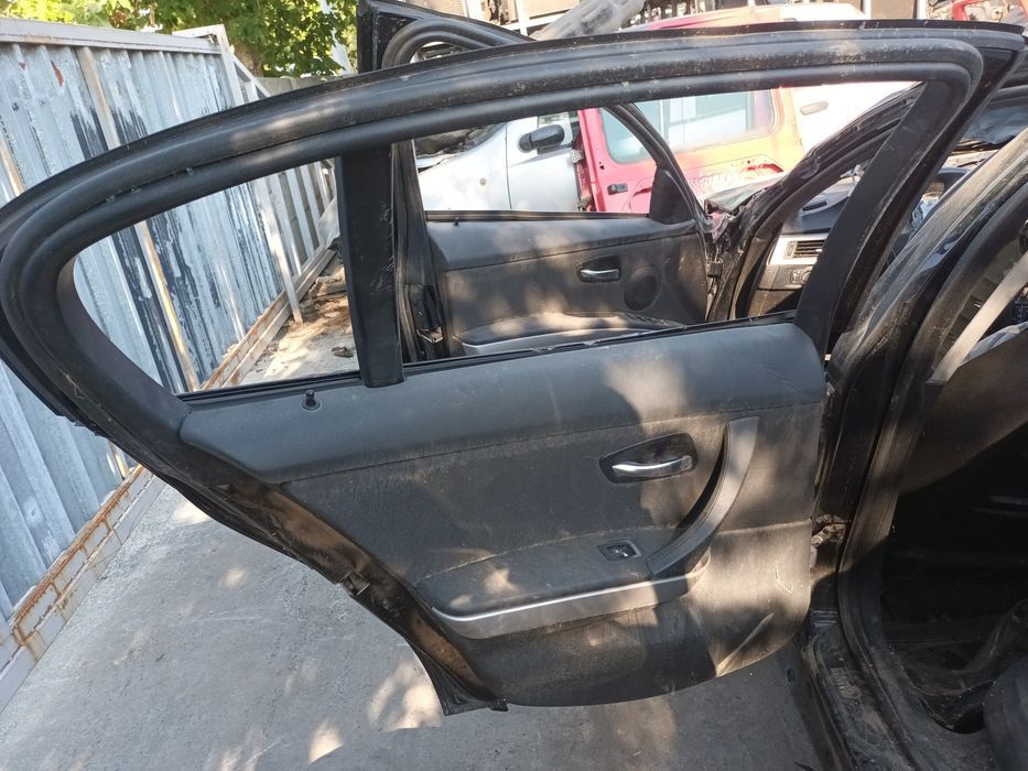 Dezmembrari BMW 3 (E90, E91, E93, E92) (2005-2013) 330 d Motorina