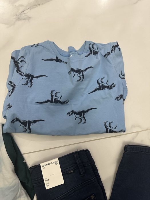 Нови дънки Name it за момче с ръст 134 см и подарък две блузи