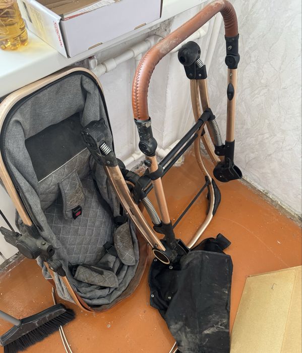 Отдам коляску Бесплатно