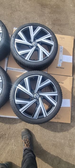 Jante VW GOLF 8 Bergamo R18