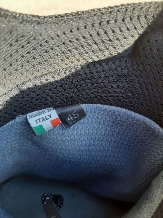 Papuci Moto.....