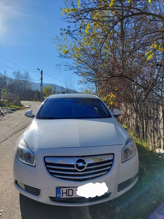 Vand Opel Insigna 2011 2.0 Benzina