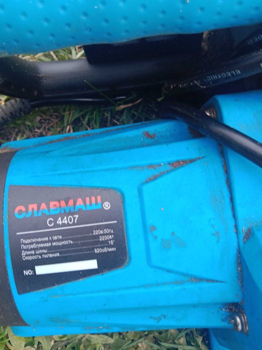 Продам электро пилу