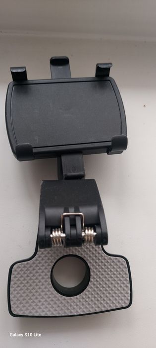 Крепление для телефона в авто