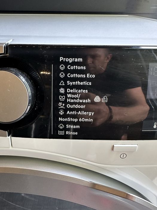 Пералня със сушилня комбинирана AEG 7000 series