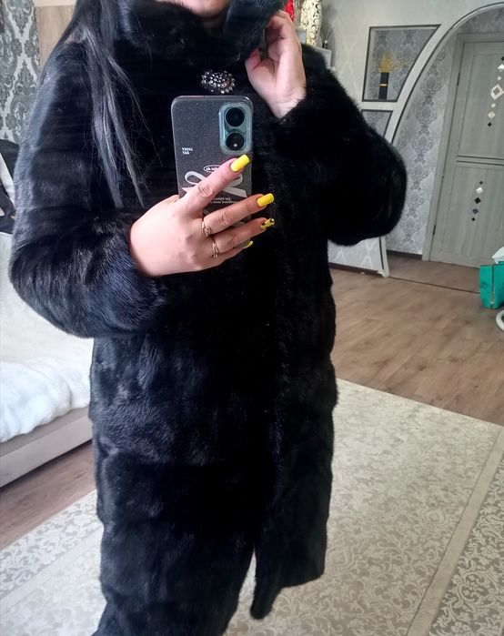 Продам норковую шубку