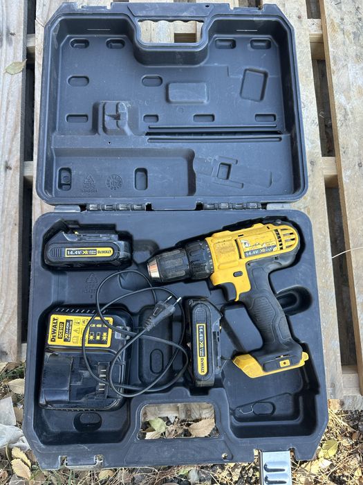 Шуруповерт пылесос углорез инструменты