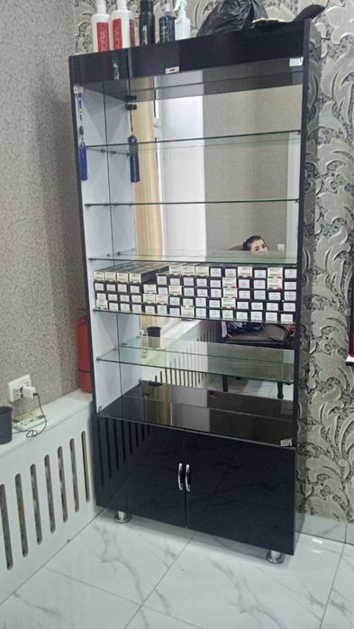 Продаются ветеринар шкаф и тумбочка