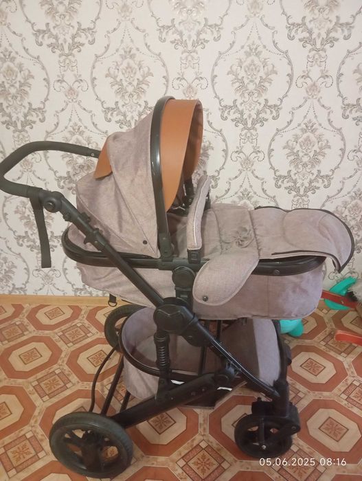 Продам детскую коляску зима-лето