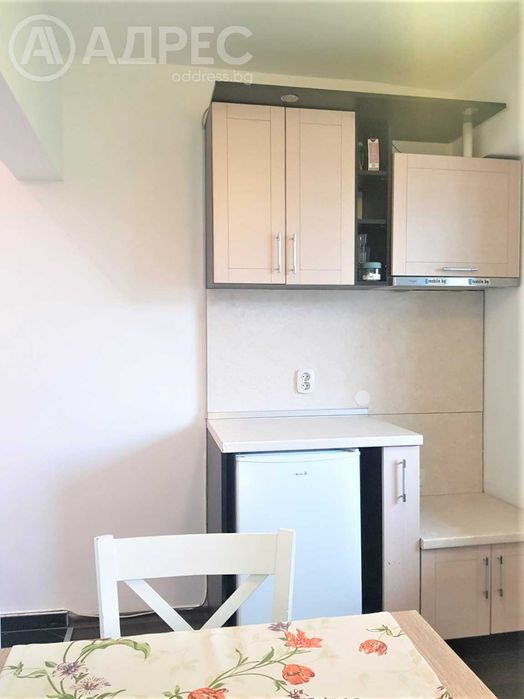Гарсониера, Здравец Изток, 38 кв.м., ет. 4/5, обзаведена, с подобрения