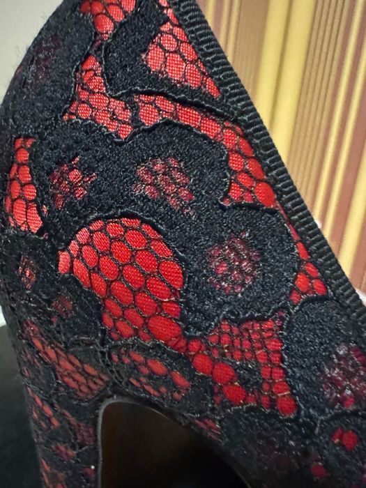 Продам туфли оригинал