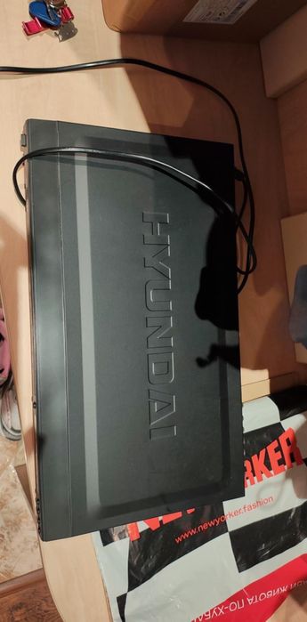 DVD плеър Hyundai dv-7000