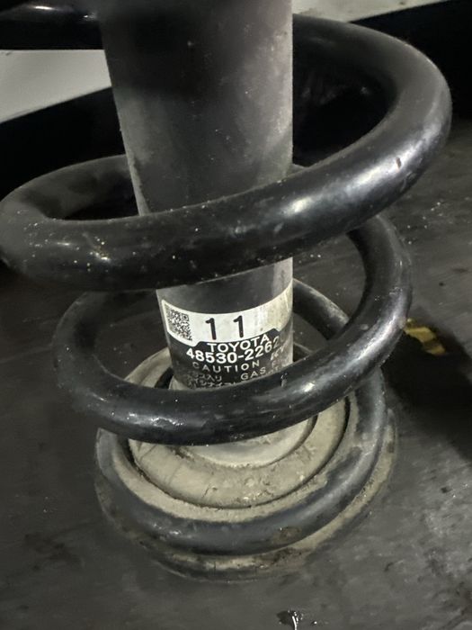 Амортизаторы на Лексус gs 300