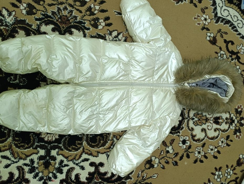 Белый детский комбинезон