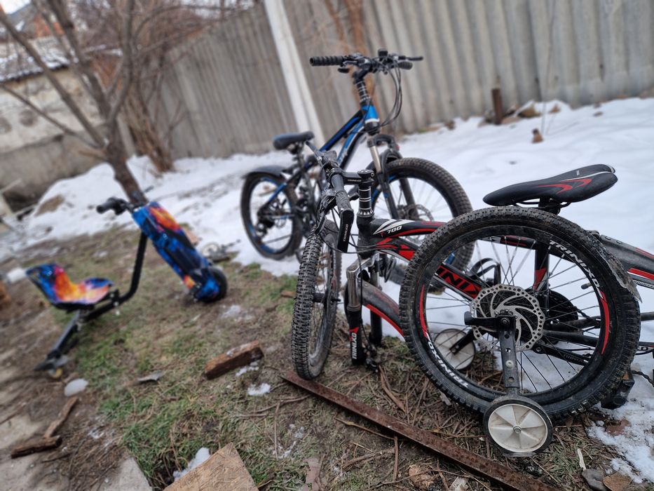 Дрифт кар и два велика