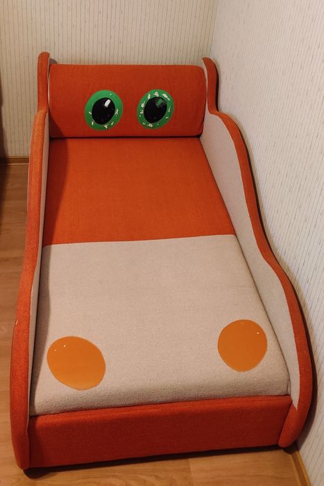 Кровать детская машинка
