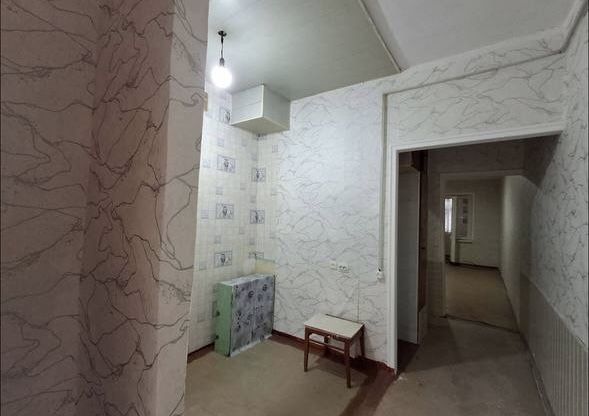 Продаётся 1 ком 9 микрорайон