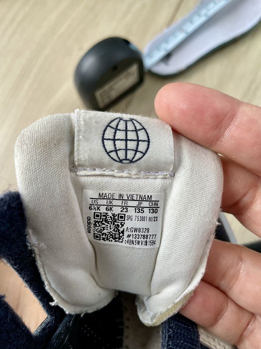 Обувки/ маратонки МНОГО ЗАПАЗЕНИ