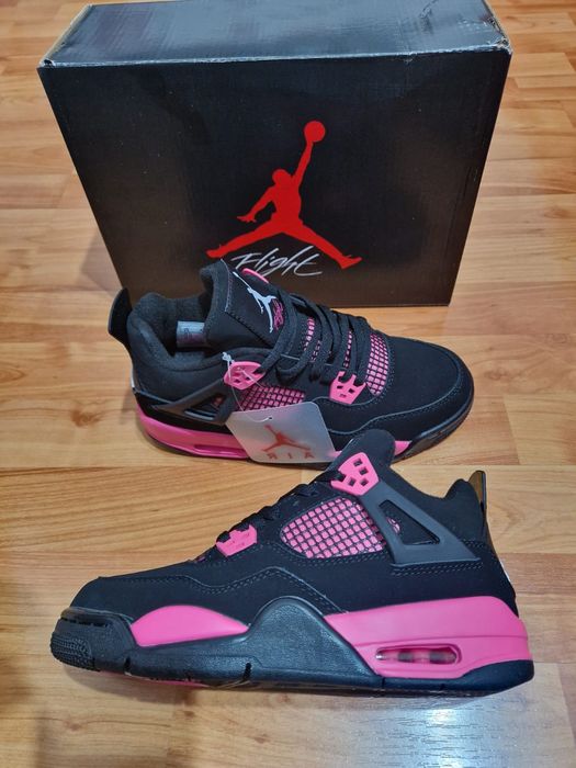 Adidasi jordan 4