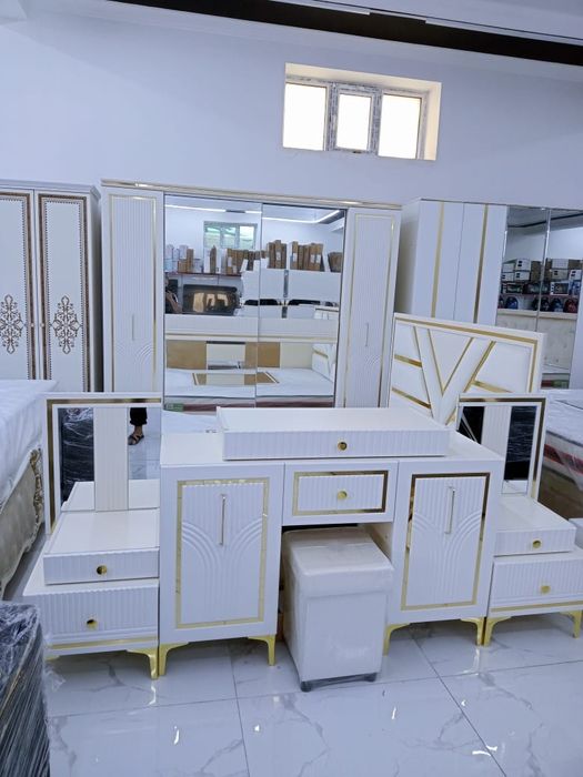 Спальный гарнитур комплект