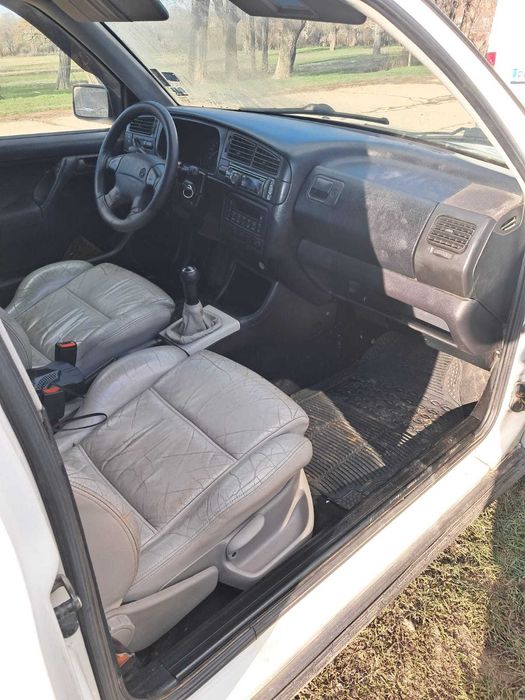 VW Golf 3 GTI 2.0 115 на части