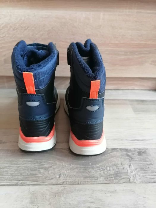 Детски зимни  боти