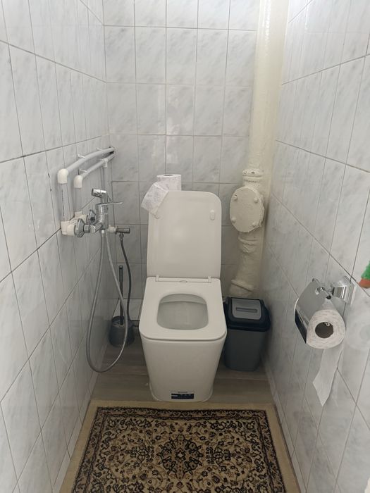 Срочно. Чирчик. Продается 3-комнатная квартира. Сталинка