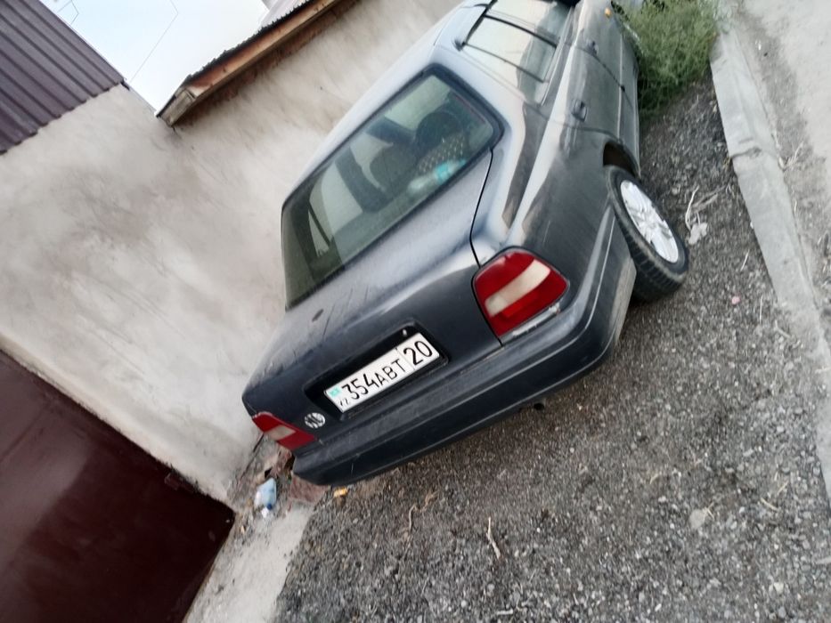Ниссан Сани на ходу