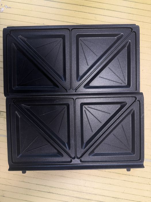 Многофункционален грил Delonghi Easy
