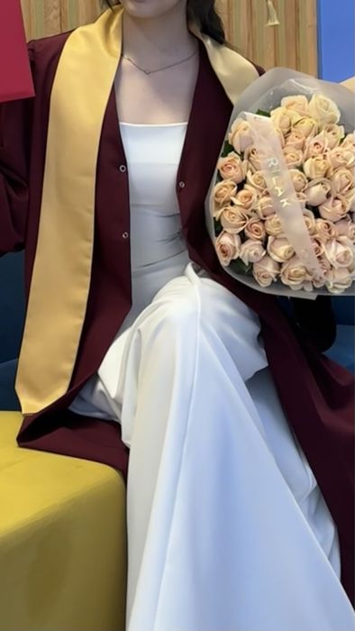 Продам белое платье