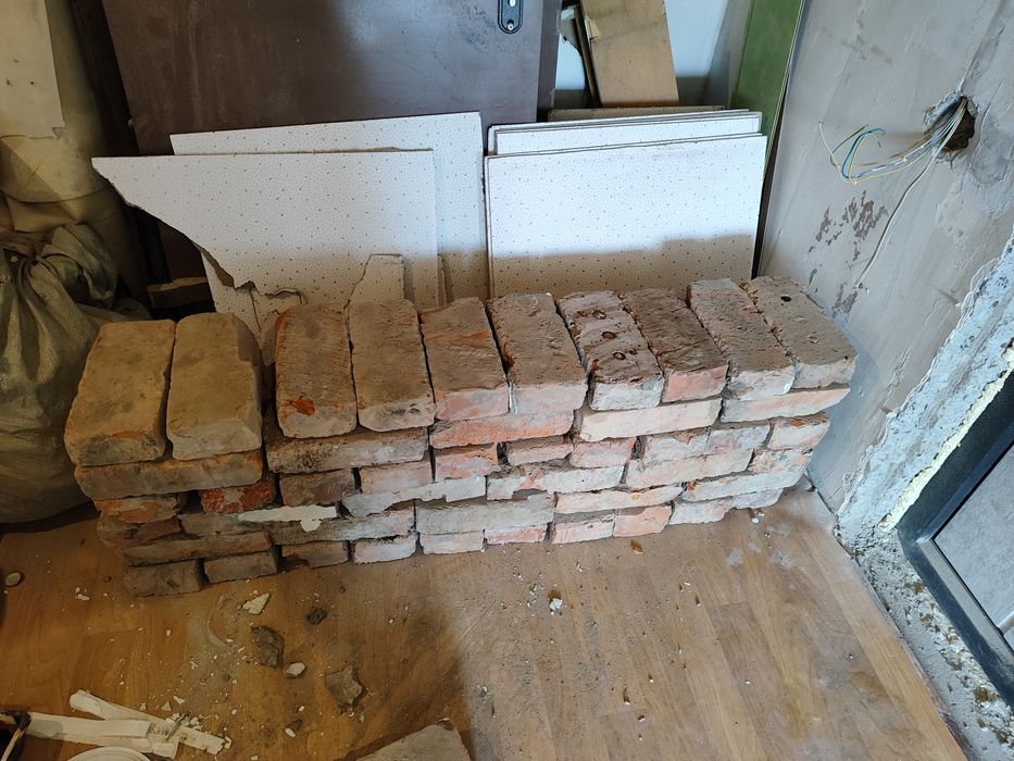 Продам кирпич Б/у