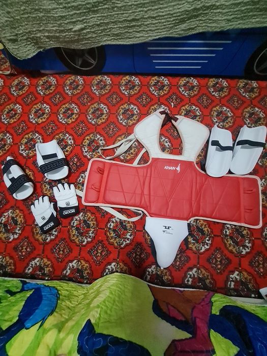 Продаю зашиту тэквандо