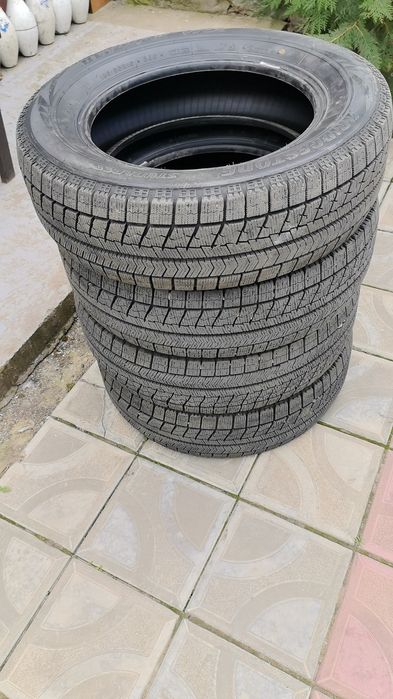 Продам липучку Bridgestone 185/65 R15