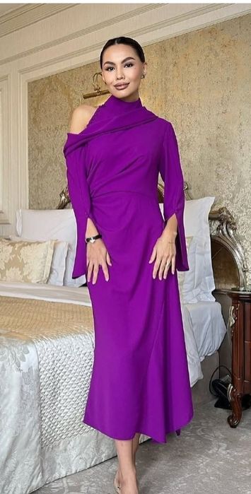 Вечерние платья, состояние новое