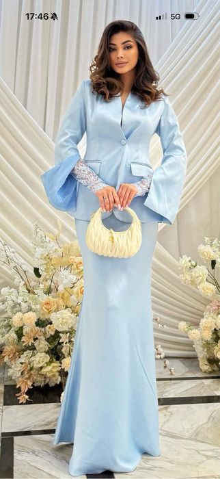 Двойка сатылады. Размер 42-44. Бір рет киілген