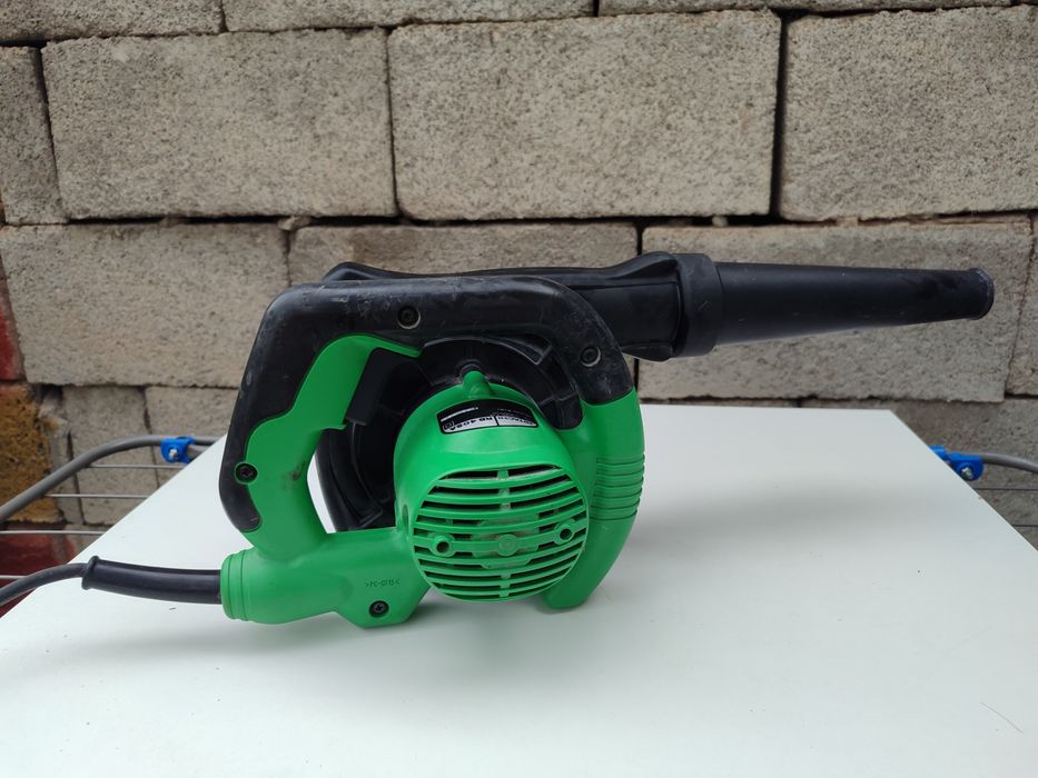 Воздуходувка ветродуй Hitachi rb 40sa продам