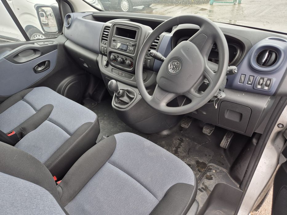Dezmembram Opel Vivaro 2017 1.6dci BiTurbo R9M Manual