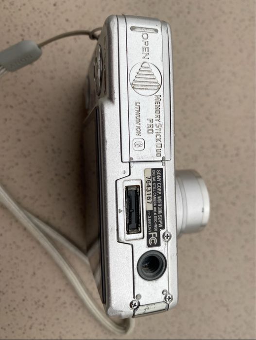 Sony  cybershot DSC W50