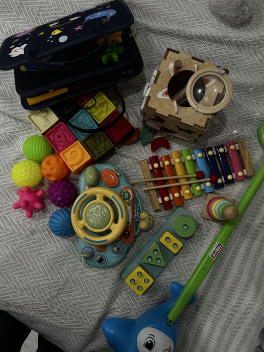 Набор игрушок разные