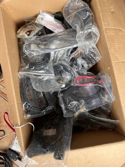 Loturi cabluri usb,rca,hdmi,jack, componente PC, noi si sh