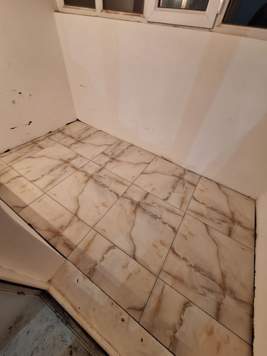 Кафельщик кафель